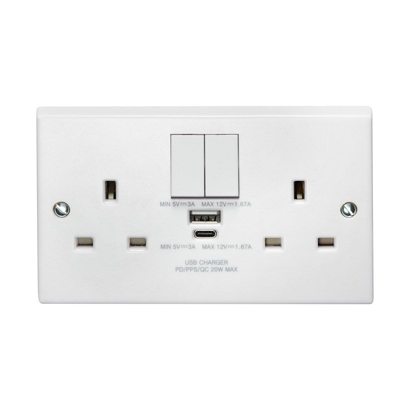 Volex White Moulded 13A 2 Gang Switched Socket VX1500USBC